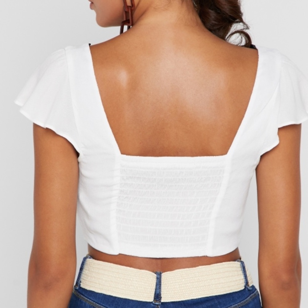 White button crop🤍 - Picture 3 of 4